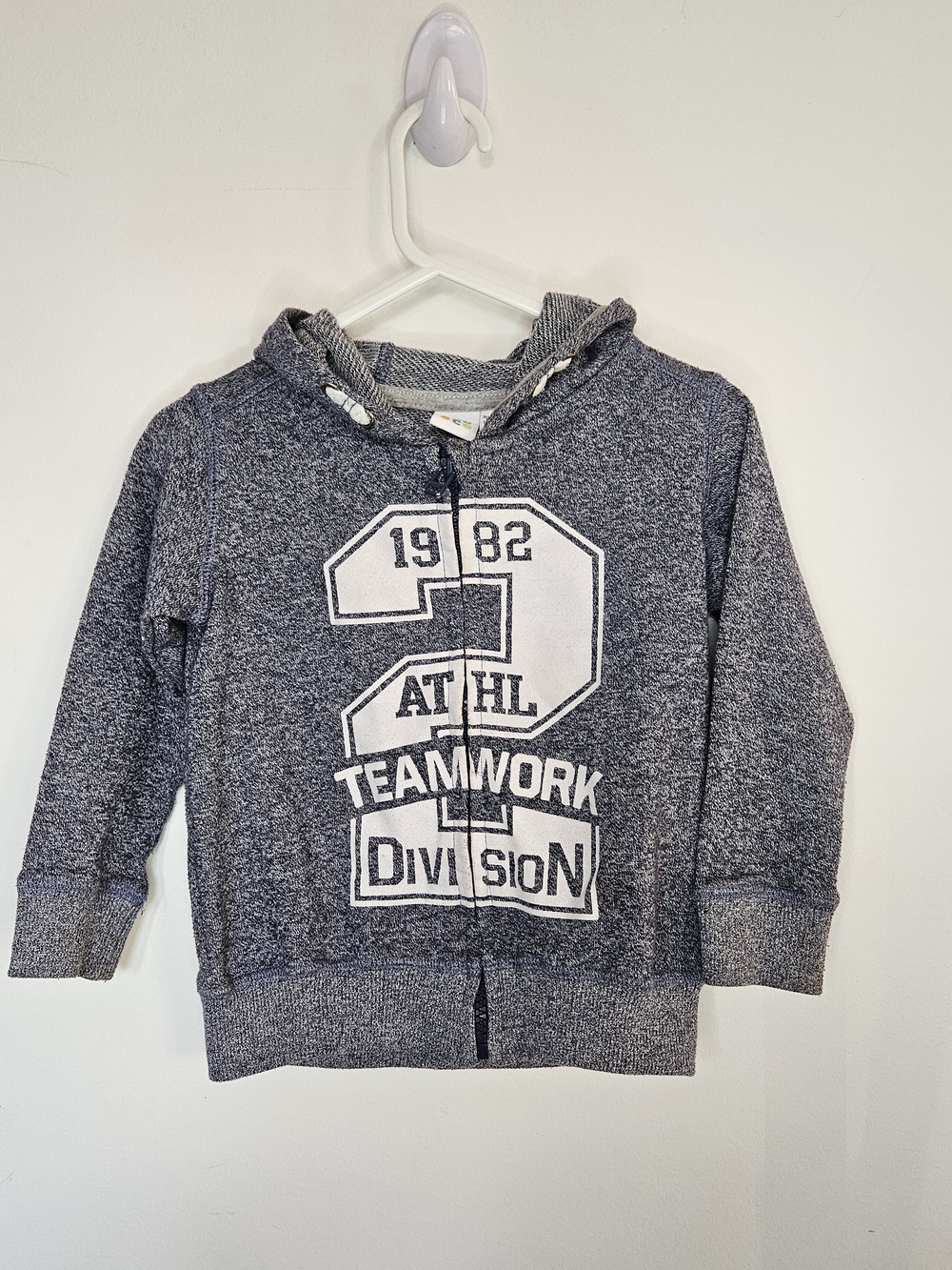 Rocco Blue Heathered Zip-Up Hoodie Boy Size 2 Teamwork Division 1982 🩷